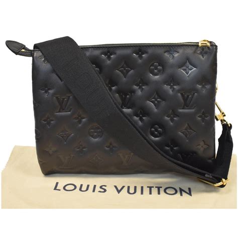 louis vuitton tassen zwart dames|Louis Vuitton shoulder bag.